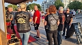 Kuebo und Mannes Beerdigung-33